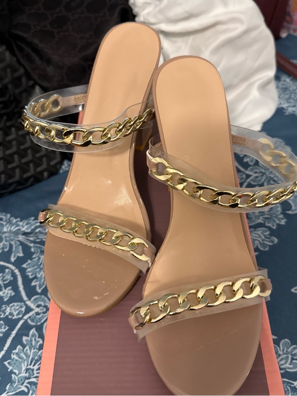 SHEIN Beige Slide Sandals with Gold Chain Straps, never worn. Fits women 7.5